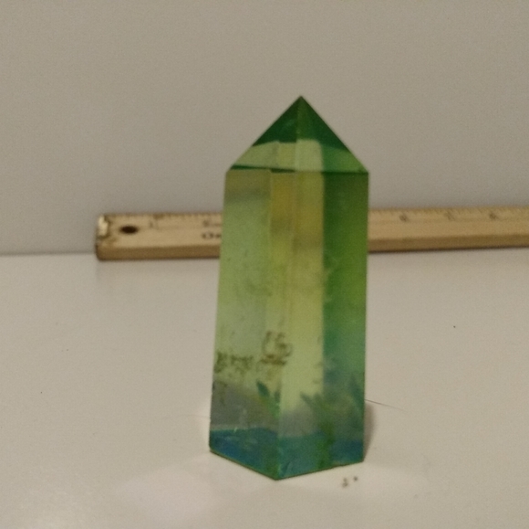 Green Aura Quartz point 32.3g - Picture 1 of 5